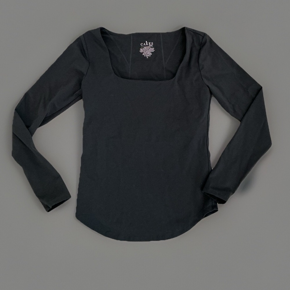 Cakes Body Black Long Sleeve Top
